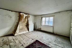 Photo 13- click for photo gallery